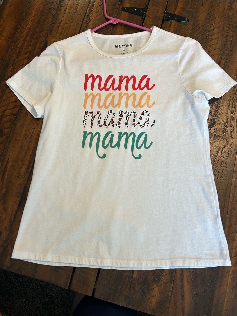 Lincoln White 'Mama' Graphic Tee with Multicolor Script